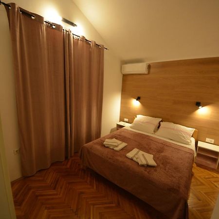 Apartman Milosevic Kotor Buitenkant foto
