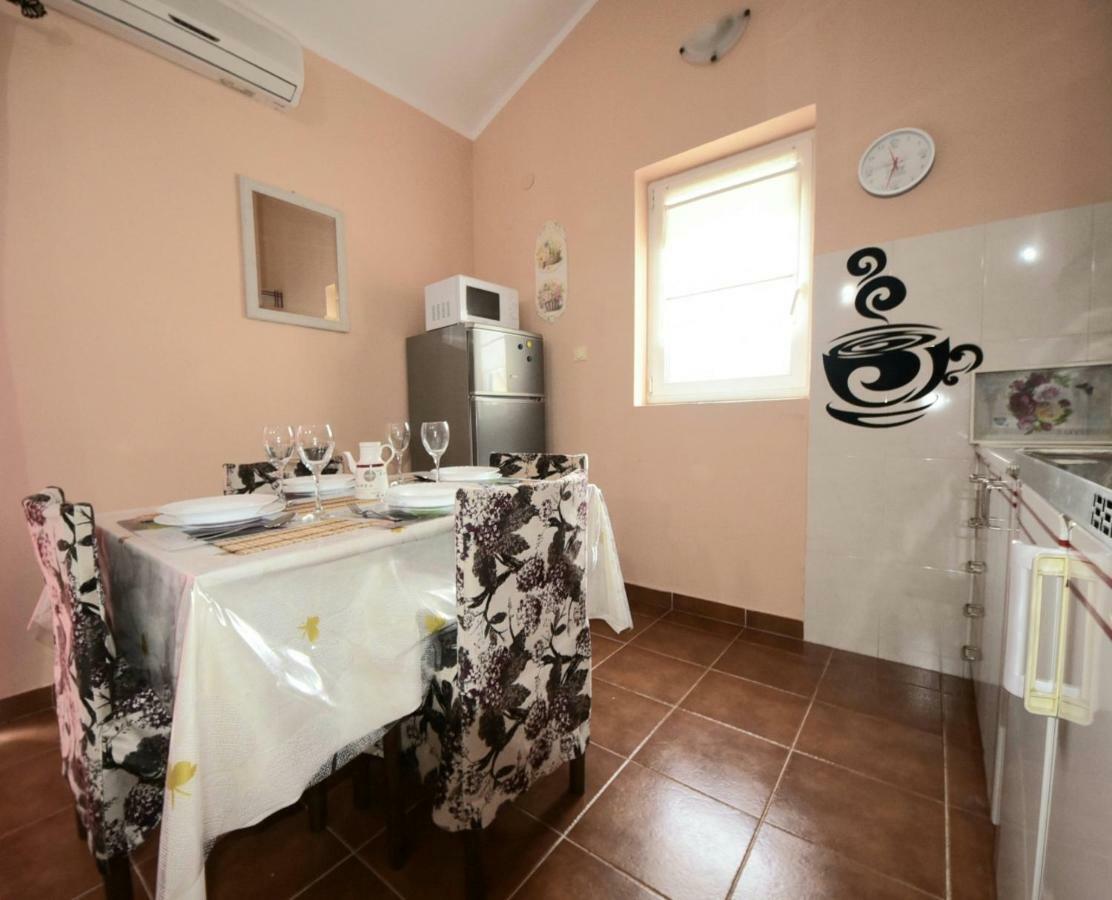 Apartman Milosevic Kotor Buitenkant foto
